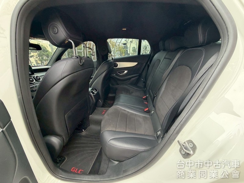 2017 GLC250 Coupe 跑六萬多公里