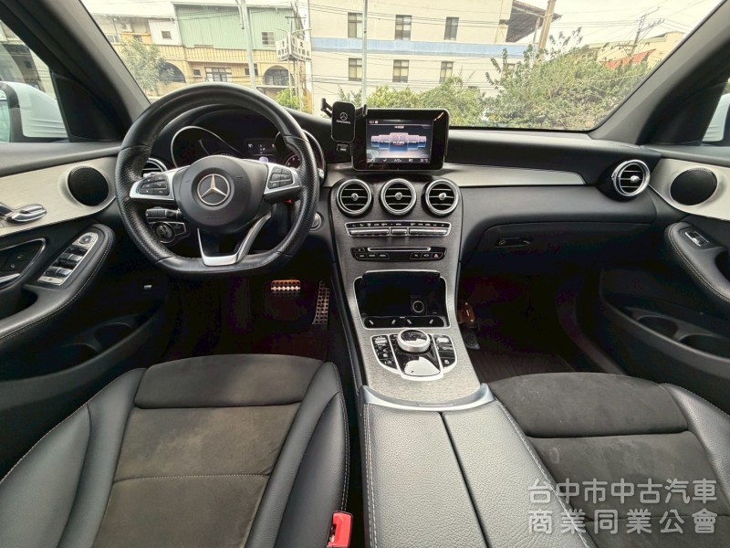 2017 GLC250 Coupe 跑六萬多公里