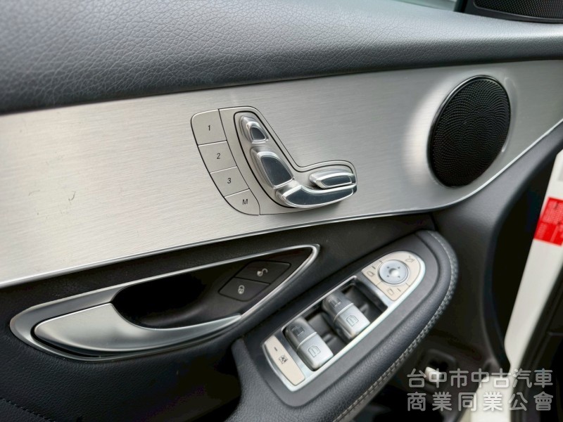 2017 GLC250 Coupe 跑六萬多公里