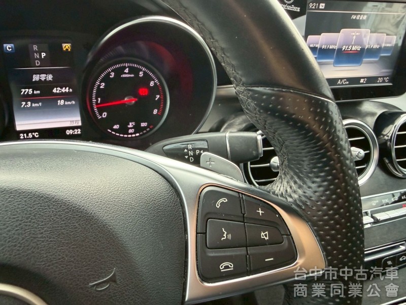 2017 GLC250 Coupe 跑六萬多公里