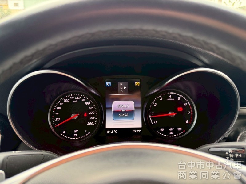 2017 GLC250 Coupe 跑六萬多公里