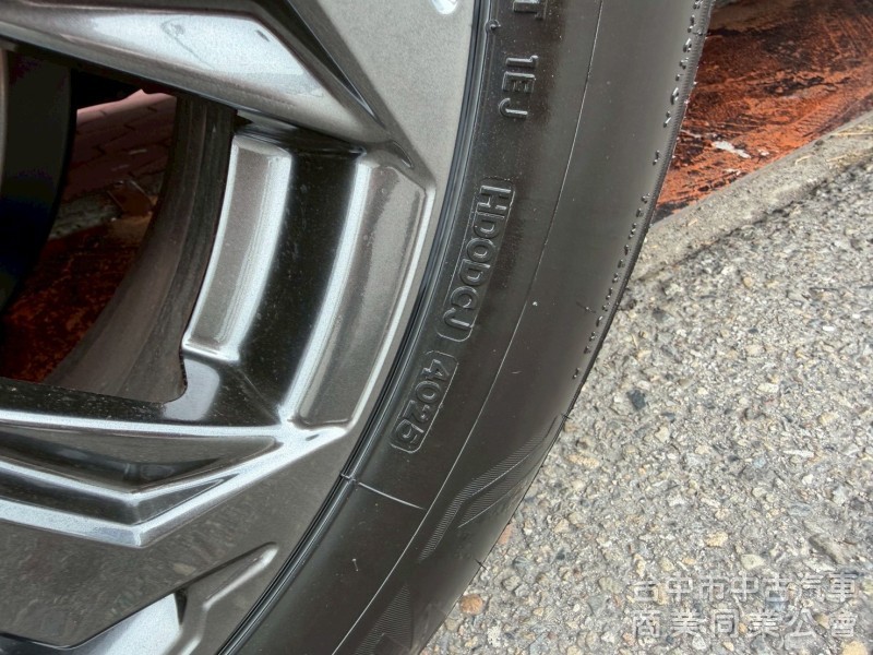 2025 Rav4 2.0旗艦新車