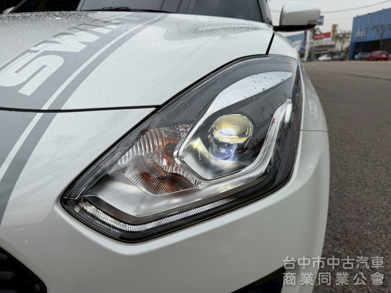 2022 Swift 1.2油電 跑五千多公里