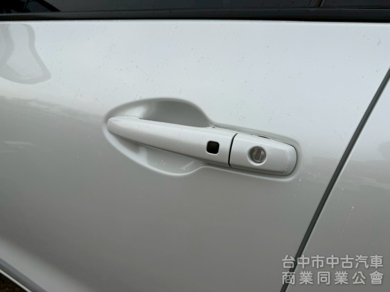 2022 Swift 1.2油電 跑五千多公里