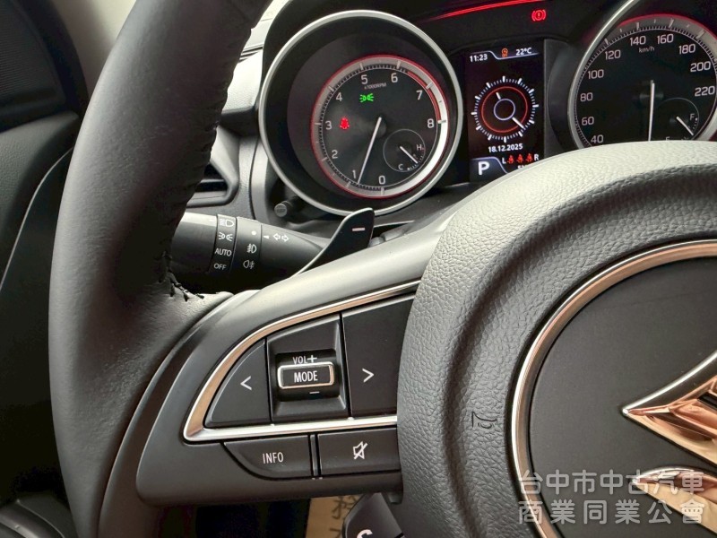 2022 Swift 1.2油電 跑五千多公里