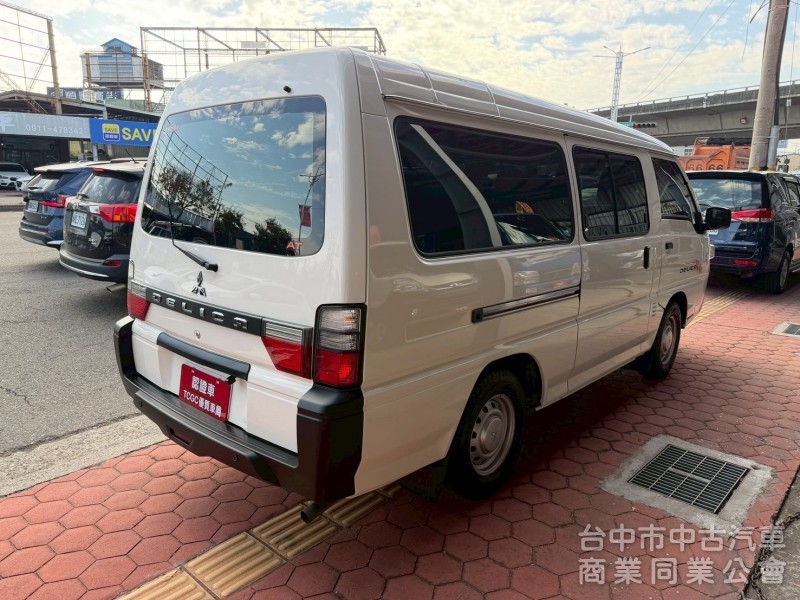 2023 得利卡廂型車 8人座自排