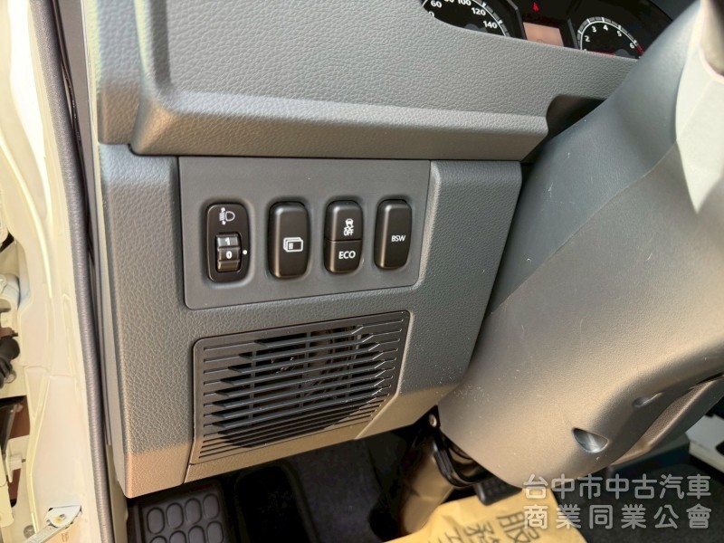 2023 得利卡廂型車 8人座自排