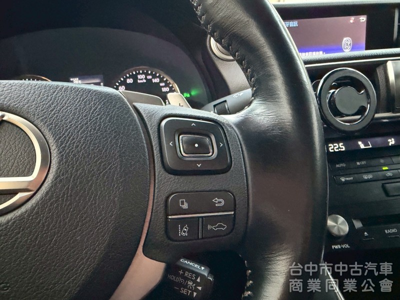 2017領 IS200t小改跑八萬多公里