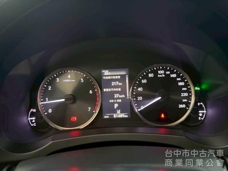 2017領 IS200t小改跑八萬多公里