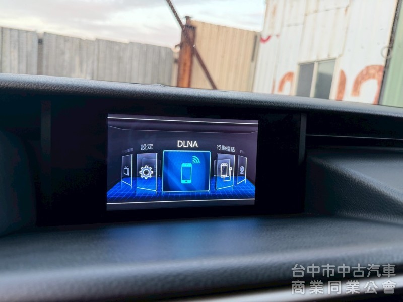 2017領 IS200t小改跑八萬多公里