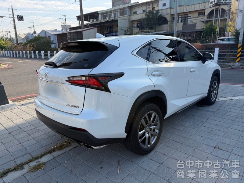 2015 NX200t旗艦跑八萬多公里