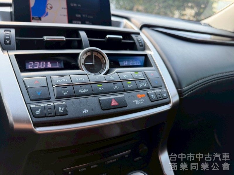 2015 NX200t旗艦跑八萬多公里