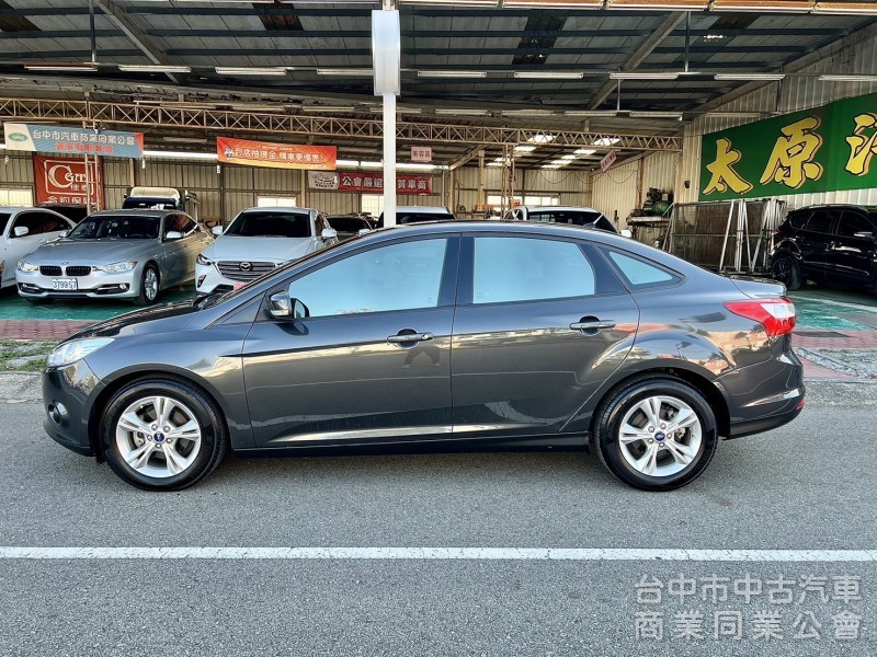 Ford Focus 4D 2014款 CVT 1.6運動型 實車實價 皮椅 定速 雙區恆溫 日行燈 代步車  4安氣囊