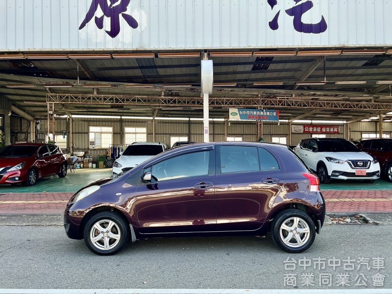 Toyota Yaris 2011款 自排 1.5L 小鴨 YARIS 代步車 省油 便宜賣 可超貸 可全額貸