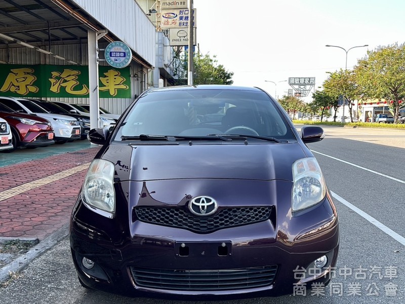 Toyota Yaris 2011款 自排 1.5L 小鴨 YARIS 代步車 省油 便宜賣 可超貸 可全額貸