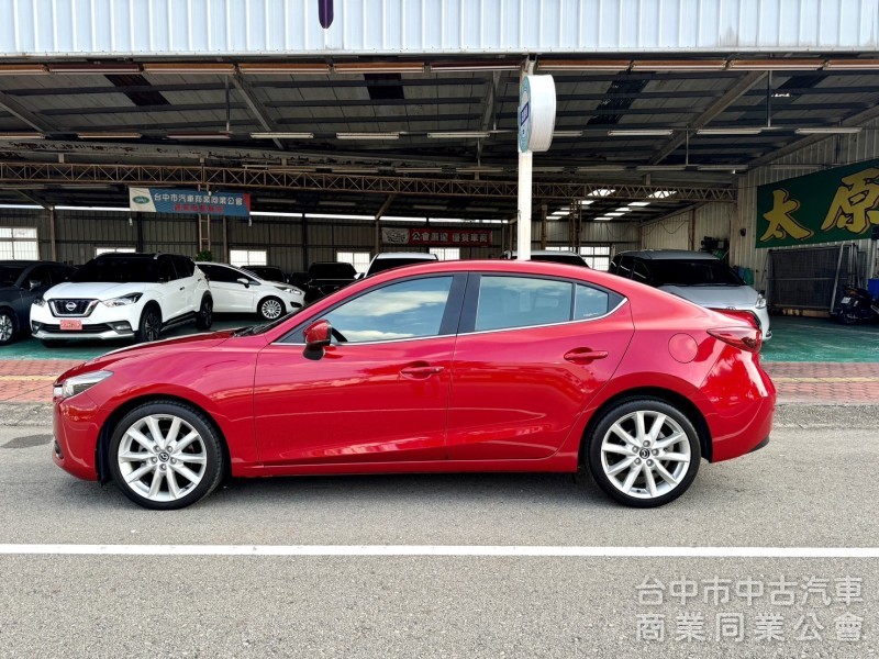 Mazda 3 2018款 自手排 2.0L 魂動馬3 GPS 一手車 尊榮安全款 4D 認證車 原版件 可全額貸