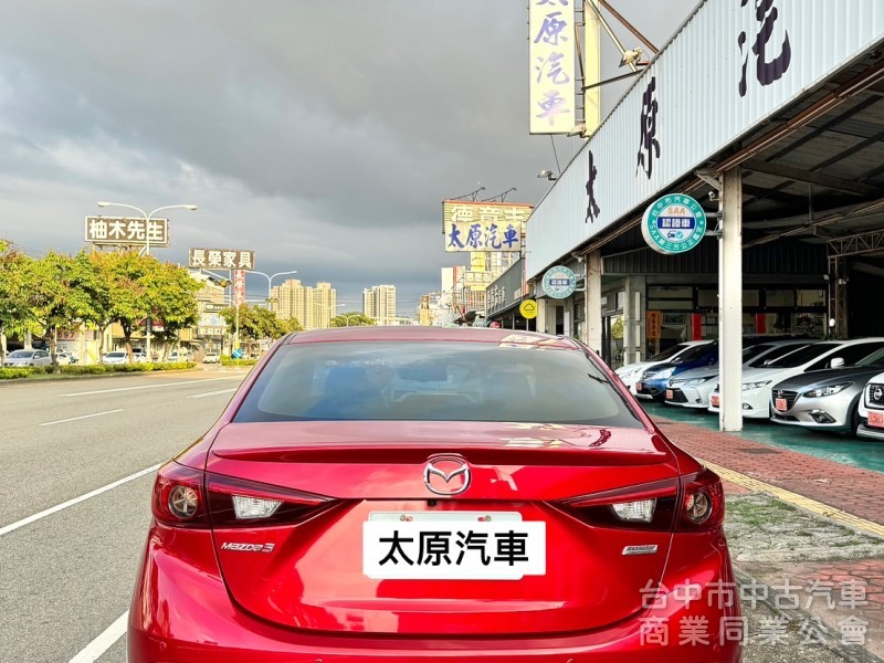 Mazda 3 2018款 自手排 2.0L 魂動馬3 GPS 一手車 尊榮安全款 4D 認證車 原版件 可全額貸