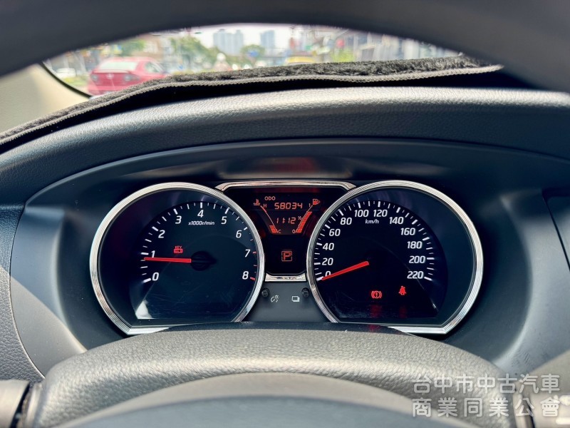 Nissan Livina 2019款 自排 1.6L 旗艦版 大螢幕 無線CARPLAY 盲點 已認證