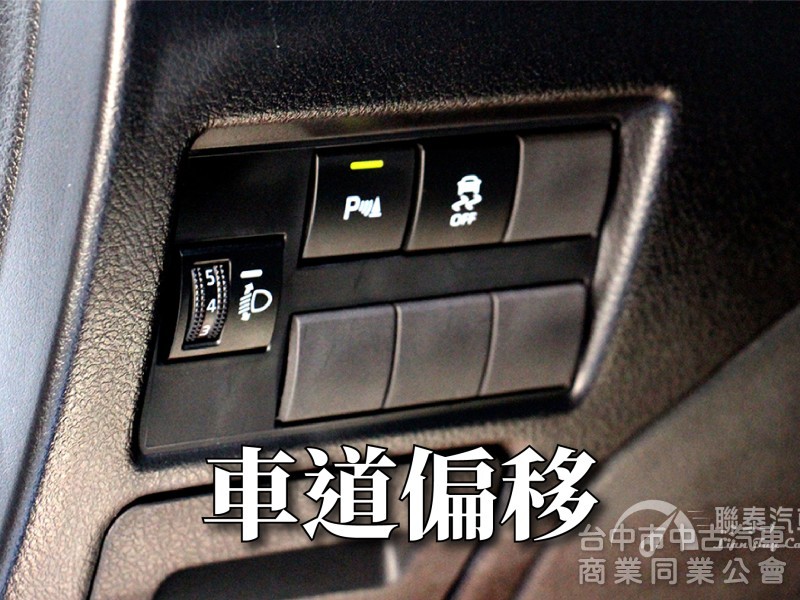 22年環景+安卓影音特仕車 全車原漆就是落地新車 僅跑1萬 導航 carplay 上網 網路電視 新車保固中 可全貸