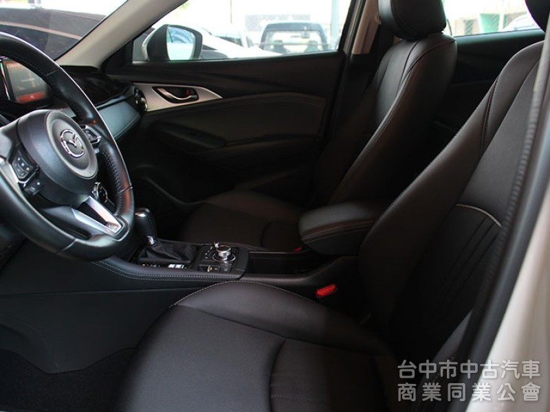 19年式CX3.全車原漆.僅跑2萬.ACC.抬頭顯示.免鑰匙.車道偏離.倒車顯影.導航.盲點.SKY-G旗艦.可全額貸.