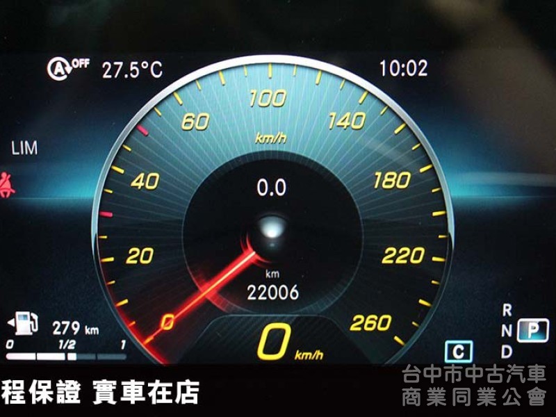 欲購從速快來看車✅保證只跑兩萬✅這樣的車況無從比較✅全車原鈑件✅AMG外觀套件✅ACC自動跟車✅環艙氣氛燈✅一手女用車