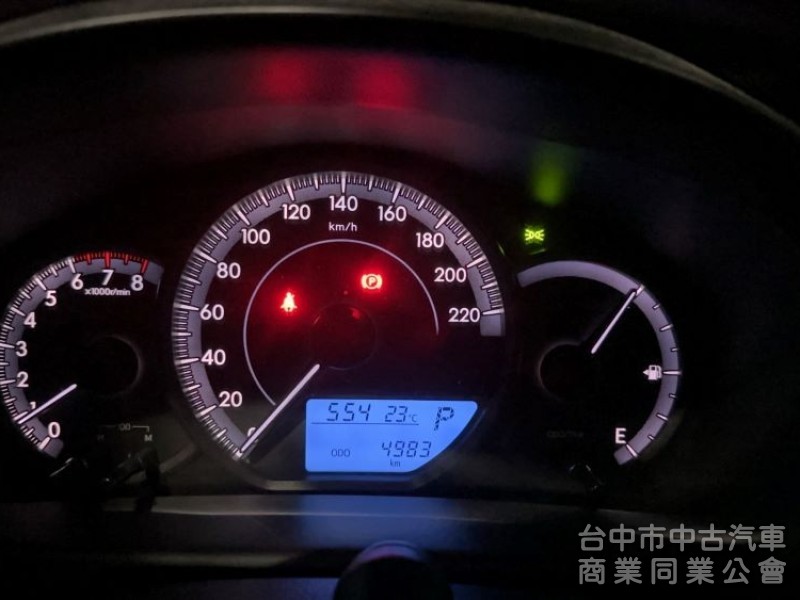 正23年絕版YARIS✅僅跑5000KM✅全車原鈑原漆✅原廠選配影音套件✅倒車顯影✅APPLE CARPLAY✅原廠保固