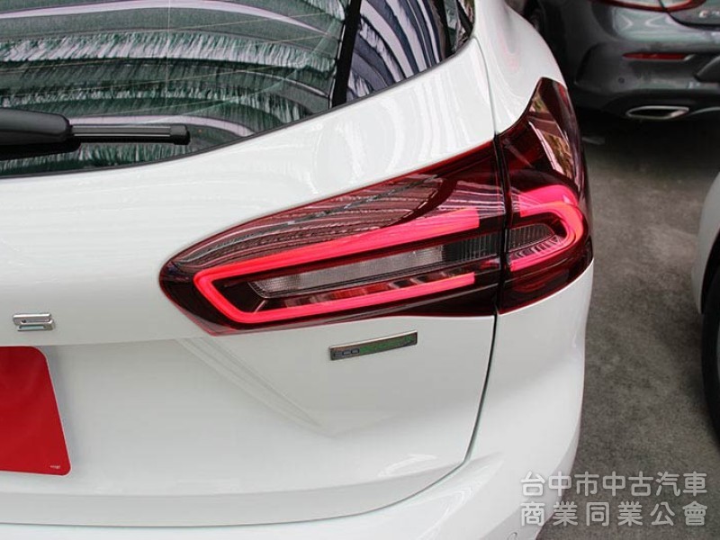 僅跑2000KM⭕挑戰全省最便宜✅全車原鈑原漆⭕旅行車✅小改款真皮座椅✅頂規VINGLE✅可全貸✅新車利率✅新車保固中