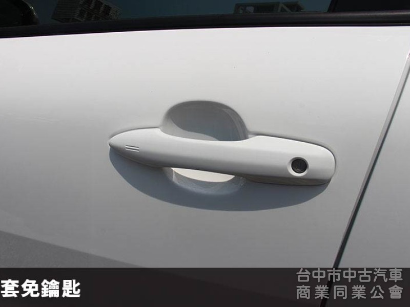 正24年出廠油電版✅全車原鈑件✅可全額貸✅新車利率✅改款影音系統✅無線CARPLAY✅全套免鑰匙✅全彩儀表版✅新車保固中