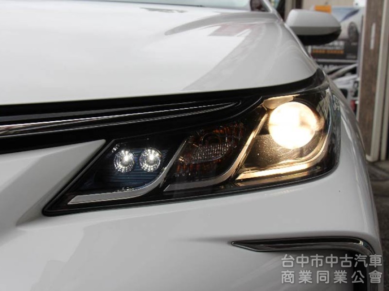 正24年出廠⭕油電尊爵版⭕改款全數位儀表版✅CARPLAY✅倒車顯影✅盲點偵測✅全套免鑰匙✅全車原鈑件✅全額貸✅新車利率