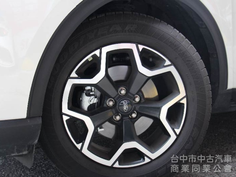 正25年出廠⭕超低里程5000KM⭕全車如新原鈑原漆✅ 360環景✅ B&o音響✅盲點偵測✅電動尾門✅無線充電✅抬頭顯示