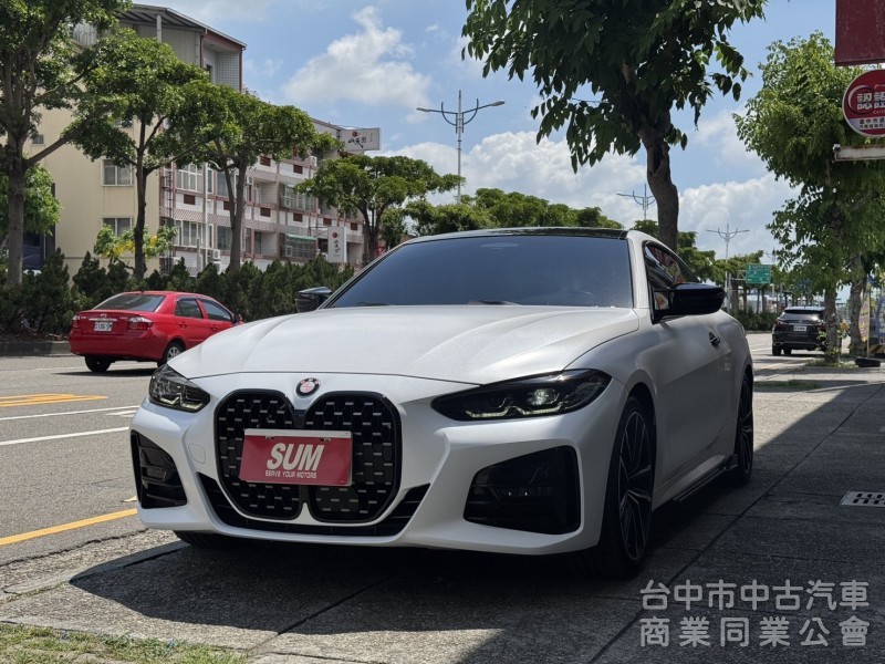 正22年出廠420I COUPE⭕全車消光白貼膜⭕小改款尾燈⭕原鈑件✅黃金眼大燈✅水晶排檔桿✅5AU輔助✅外觀空力套件✅