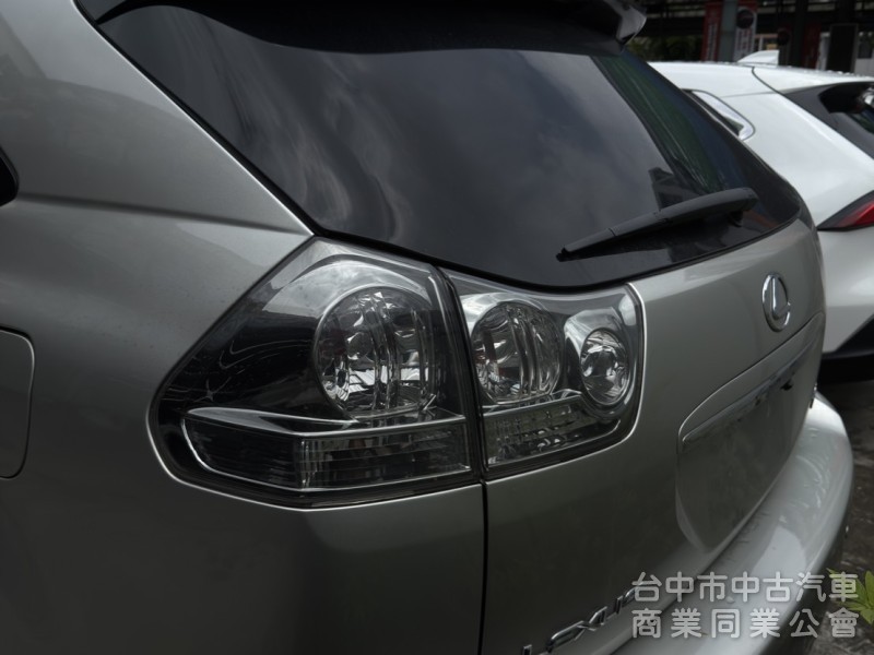 ⭕四輪驅動⭕車況保證好✅電動座椅✅360環景✅天窗 ✅定速✅無線carplay ✅電動天窗⭕安卓高階影音⭕測速防護罩