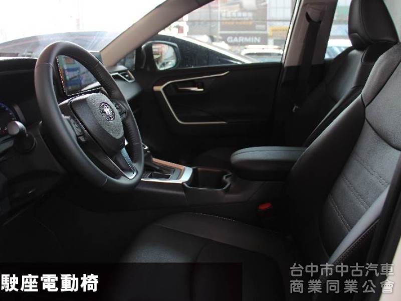 ✅正2024出廠⭕可全貸⭕現買省價差✅就是新車✅液晶儀表✅無線carplay ✅電動椅✅電子後視鏡含紀錄✅電尾門