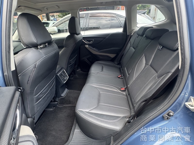 最頂規I-S版⭕小改款全套LV2跟車✅車道置中輔助✅電動天窗✅電尾門✅18吋鋁圈✅ACC跟車✅原廠保養✅原廠保固✅可全貸