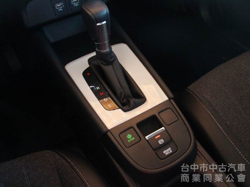 正2025出廠全台最低價⭕僅跑4000KM⭕全車原漆✅油電版✅實車實價刊登✅原廠保固中⭕摸門免鑰匙✅盲點偵測⭕新車利率
