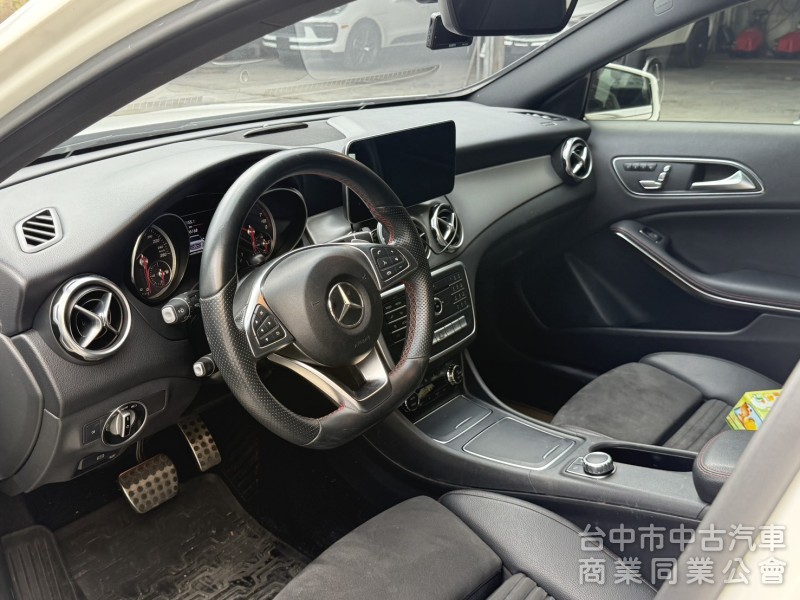 ⭕入手賓士門檻最低!⭕原鈑件 ⭕1.6L 渦輪增壓引擎⭕原廠大螢幕主機＋倒車影像 ✅電動座椅✅電動尾門 ✅雙區恆溫空調