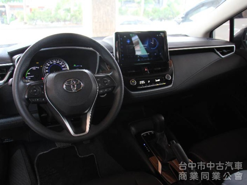 ⭕正24年出廠⭕油電豪華版✅CARPLAY✅倒車顯影✅盲點偵測✅全套免鑰匙✅全車原鈑件⭕全額貸⭕新車利率