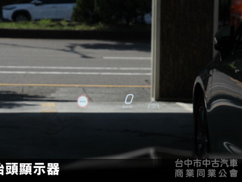 ⭕市場稀有⭕正23年出廠⭕AMG頂規大滿配✅四輪傳動 ✅23P輔助駕駛 ✅多光束頭燈 ✅夜色 ✅抬顯 ⭕未領牌 