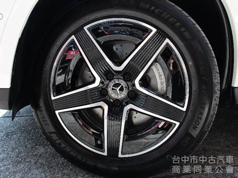 ⭕正25年全新車⭕AMG四輪傳動大滿配✅通風加熱椅✅P20輔助駕駛✅夜色套件✅多光束✅抬顯✅360環景⭕新車利率
