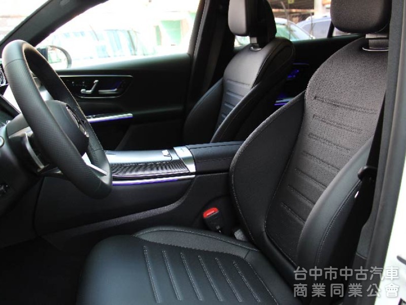 ⭕正25年全新車⭕AMG四輪傳動大滿配✅通風加熱椅✅P20輔助駕駛✅夜色套件✅多光束✅抬顯✅360環景⭕新車利率