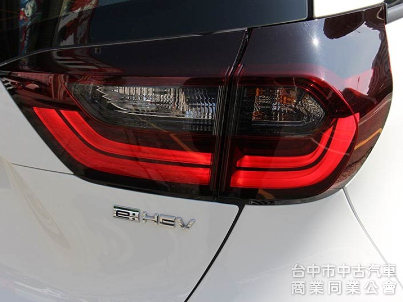  正2025出廠全台最低價⭕全車原漆原鈑件✅油電版✅實車實價刊登✅原廠保固中⭕摸門免鑰匙✅盲點偵測⭕新車利率⭕可全貸