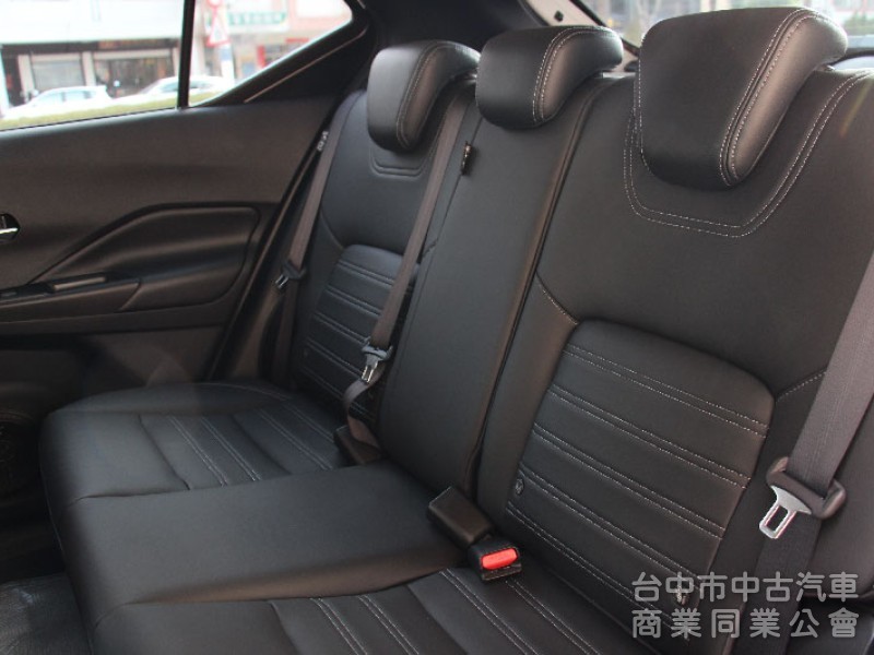 ⭕市場唯一⭕正25年出廠落地新車⭕樂咖特仕版 ✅全車黑化套件 ✅JBL音響✅360環景 ✅恆溫空調 ✅黑色尾翼⭕實車在店