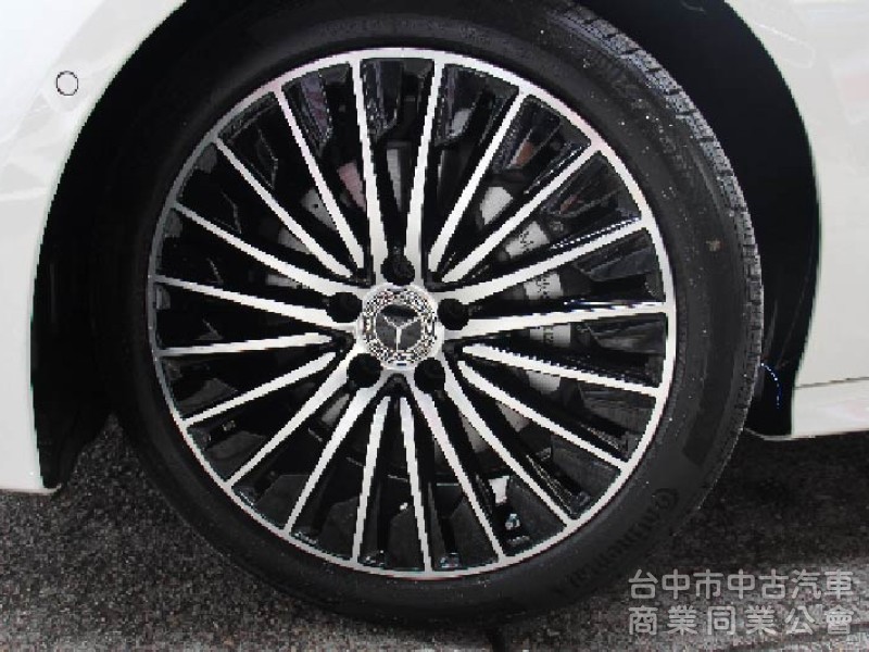 ⭕保證是全省最低價最高階⭕正25年全新車CLE300 四輪傳動✅全滿配車款✅多光束✅抬顯✅柏林✅夜色套件✅未領牌新車利率