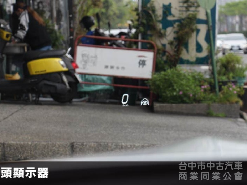 ⭕保證是全省最低價最高階⭕正25年全新車CLE300 四輪傳動✅全滿配車款✅多光束✅抬顯✅柏林✅夜色套件✅未領牌新車利率