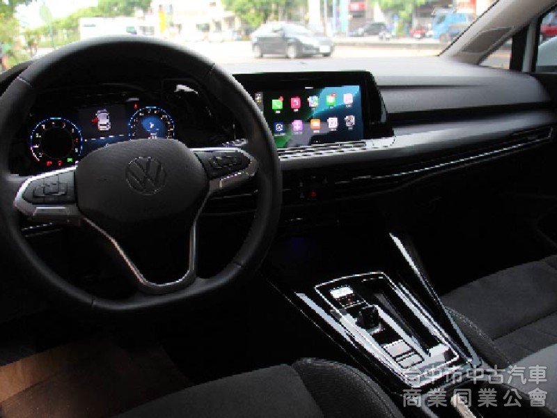 ⭕2024年出廠⭕僅跑9000KM⭕駕駛電動椅✅抬頭顯示器 ✅HK音響✅IQ DRIVE輔助✅盲點⭕實車在店⭕新車保固