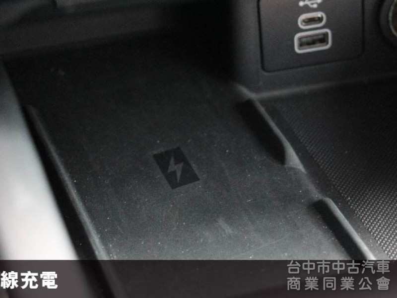 正25年⭕超低里程8000KM⭕根本新車⭕原鈑原漆✅ 360環景✅ B&o音響✅盲點✅電尾門✅無線充✅抬頭顯示⭕可全貸!