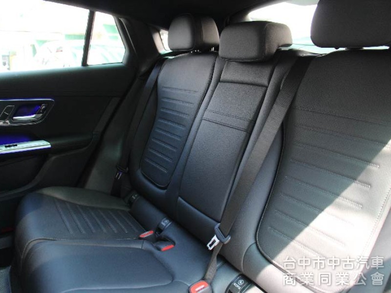 ⭕正25年全新車⭕市場大滿配✅通風加熱椅✅P20輔助駕駛✅夜色套件✅多光束✅抬顯✅360環景⭕新車利率⭕未領牌保固7年