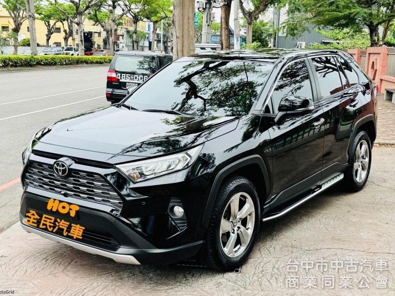 正2021/6出廠出廠10月掛牌 Toyota RAV4 2.0旗艦特仕 珍珠黑搭黑內裝 中部一手車 原鈑件 無菸車 