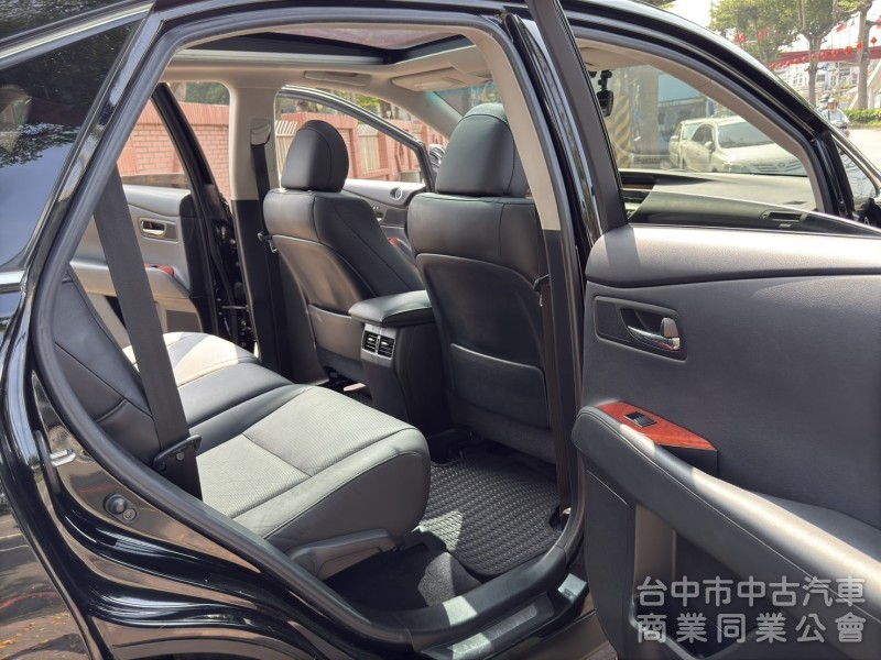 Lexus RX450h頂級版 黑配黑 全景天窗 免鑰匙 通風座椅 資料完整齊全 內裝美 車庫車 可貸款 可全額貸款 