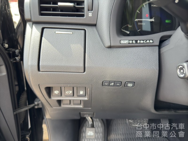 Lexus RX450h頂級版 黑配黑 全景天窗 免鑰匙 通風座椅 資料完整齊全 內裝美 車庫車 可貸款 可全額貸款 